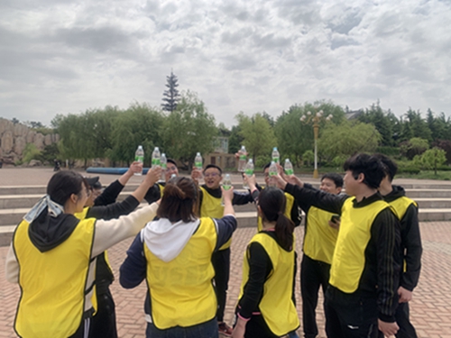 山東國欣頤養(yǎng)集團(tuán)萊蕪中心醫(yī)院團(tuán)委素質(zhì)拓展訓(xùn)練4.jpg 山東國欣頤養(yǎng)集團(tuán)萊蕪中心醫(yī)院團(tuán)委素質(zhì)拓展訓(xùn)練4.jpg