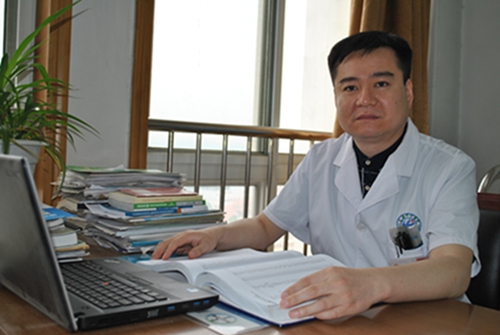 劉偉近照.jpg 劉偉近照.jpg